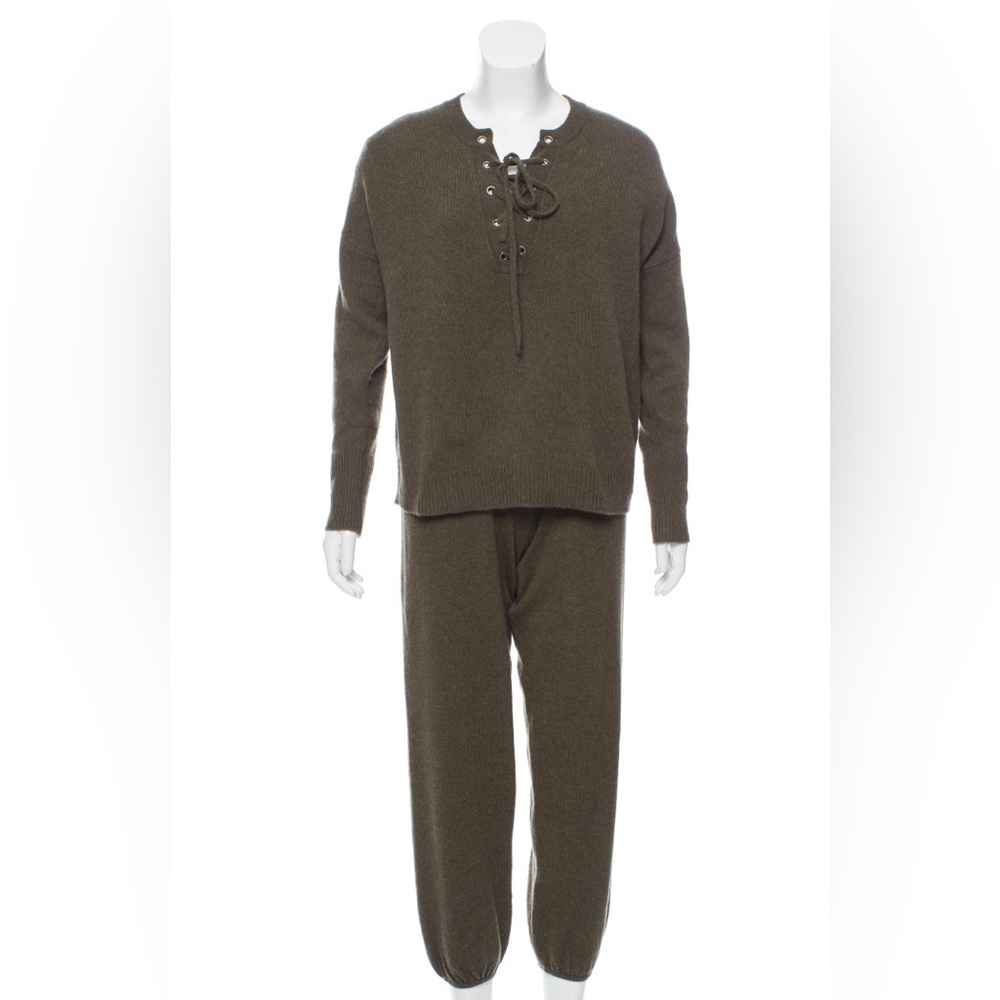 360 cashmere jogger set